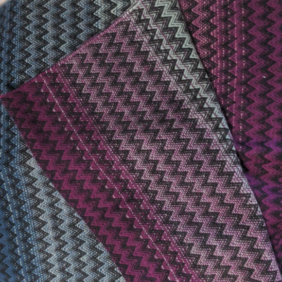 Two NWT Scarves - Picture 3 of 5